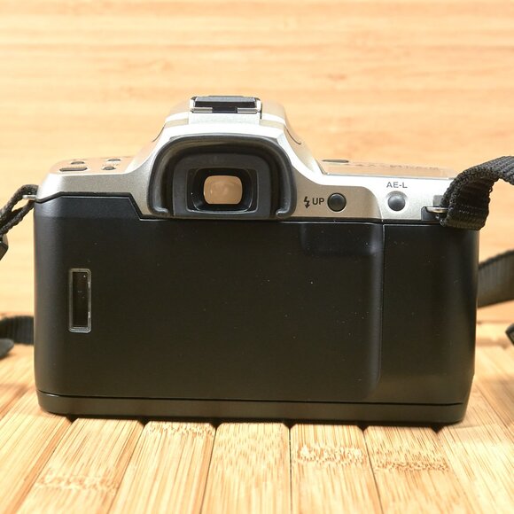 Pentax MZ-60 35mm slr Film Camera, w/ SMS Pentax-FA 28-90mm Lens - Picture 6 of 9